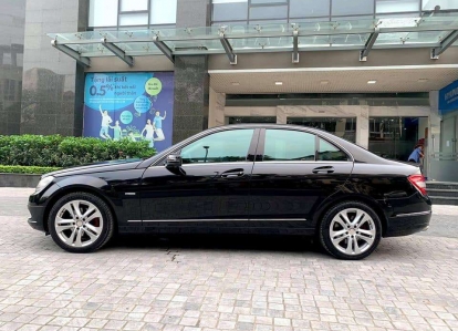 Cho thuê xe VIP Mercedes E200 tại Đà Nẵng 