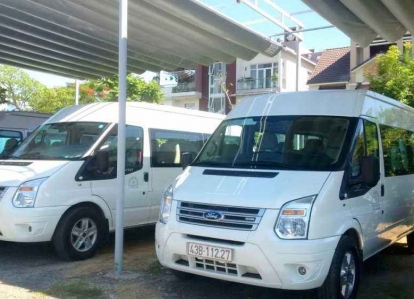 Thuê xe 16 chỗ Ford Transit