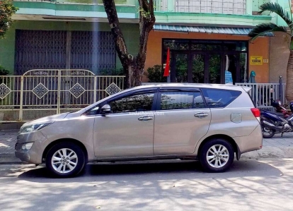 Thuê xe 7 chỗ Toyota Innova tại Đà Nẵng