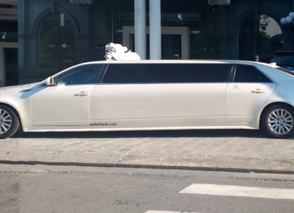 Thuê xe Limousine đám cưới rước dâu
