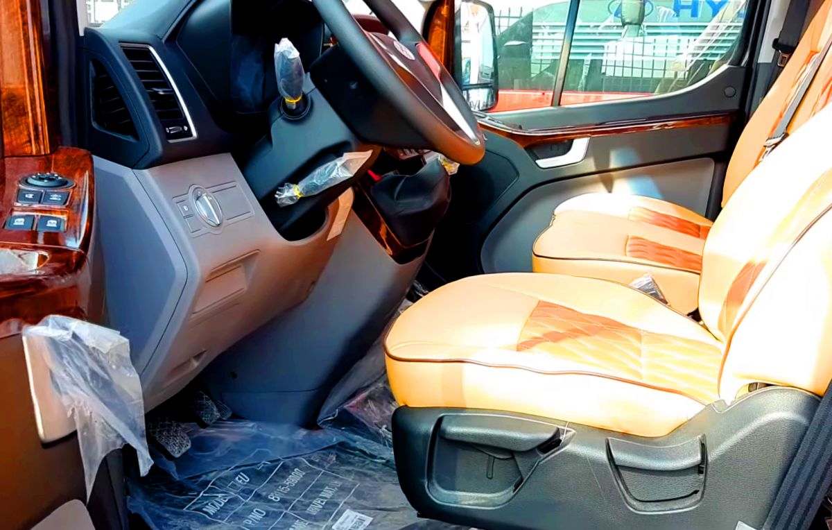 Hyundai Dcar Solati Xe cao cấp VIP Limousine xứng tầm đẳng cấp