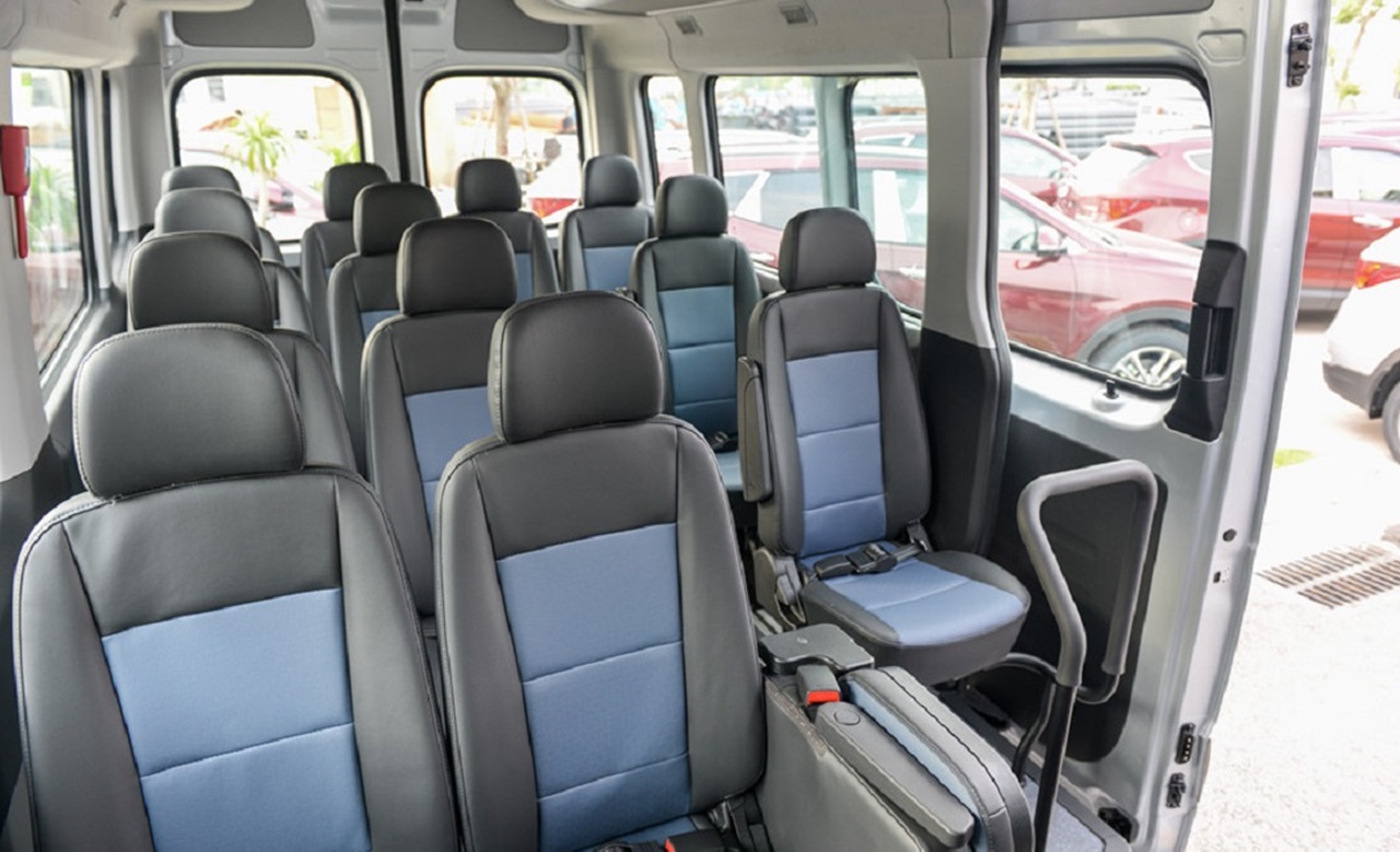 dich-vu-thue-xe-hyundai-solati-16-cho