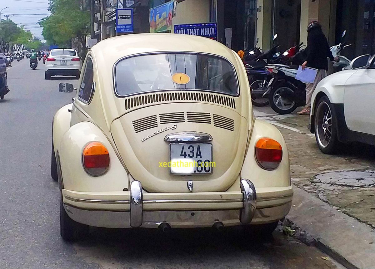 thue-xe-con-bo-co-volkswagen-beetle-4-cho-tai-da-nang